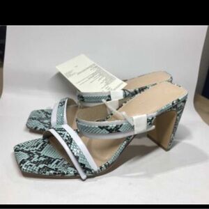 Women's Snakeskin Pattern Heels - Green and White